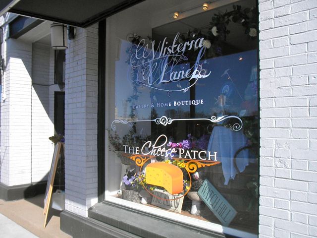 I didn't go in here but it looks cool. I like cheese and I like jewelry. Maybe next time.